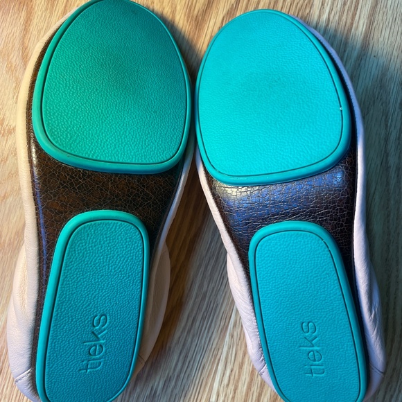 Size 9 Pink Tieks - Hardly Ever Worn - Picture 4 of 5